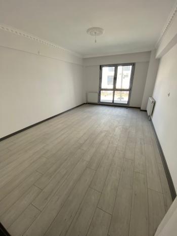 Güvenay - Çorum Bahçelievler Mah. Yunus Emre Okulu Civarı Satılık Daire