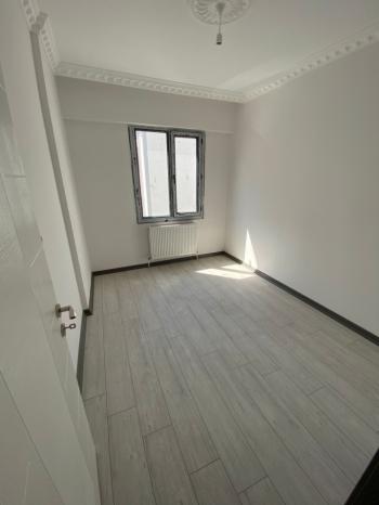 GÜVENAY - ÇORUM BAHÇELİEVLER MAH. YUNUS EMRE OKULU CİVARI SATILIK DAİRE 