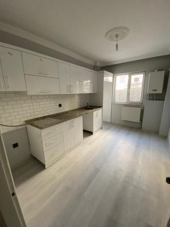 GÜVENAY - ÇORUM OSMANCIK CADDESİ ÜZERİ SATILIK 3+1 DAİRE 