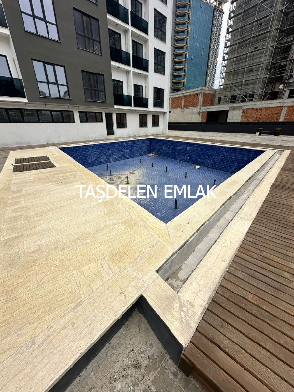 ÇORLUNUN KALBİNDE SATILIK DAİRELER