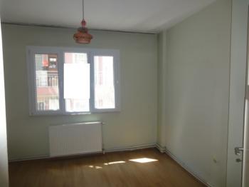 Antre Emlak'tan Satılık Bahçelievler'de 370 Sokakta  3+1 Doğalgazlı Bakımlı Daire