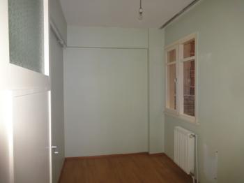 Antre Emlak'tan Satılık Bahçelievler'de 370 Sokakta  3+1 Doğalgazlı Bakımlı Daire