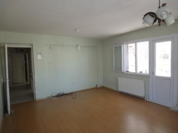 Antre Emlak'tan Satılık Bahçelievler'de 370 Sokakta  3+1 Doğalgazlı Bakımlı Daire