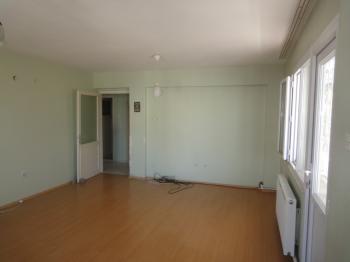 Antre Emlak'tan Satılık Bahçelievler'de 370 Sokakta  3+1 Doğalgazlı Bakımlı Daire