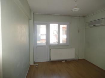 Antre Emlak'tan Satılık Bahçelievler'de 370 Sokakta  3+1 Doğalgazlı Bakımlı Daire