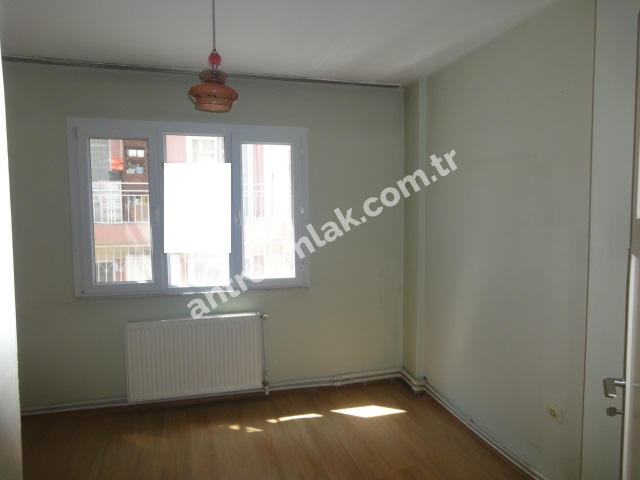 Antre Emlak'tan Satılık Bahçelievler'de 370 Sokakta  3+1 Doğalgazlı Bakımlı Daire