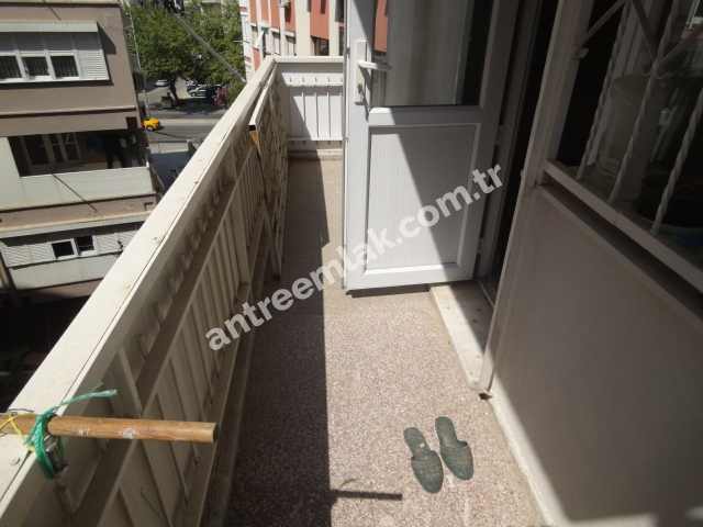 Antre Emlak'tan Satılık Bahçelievler'de 370 Sokakta  3+1 Doğalgazlı Bakımlı Daire