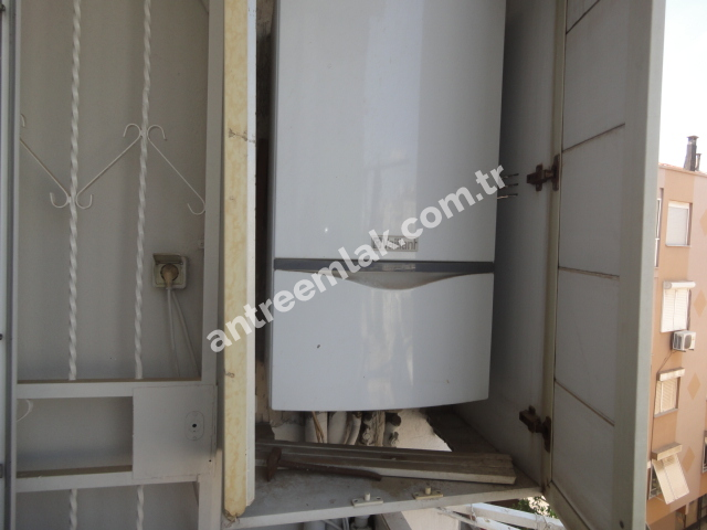 Antre Emlak'tan Satılık Bahçelievler'de 370 Sokakta  3+1 Doğalgazlı Bakımlı Daire