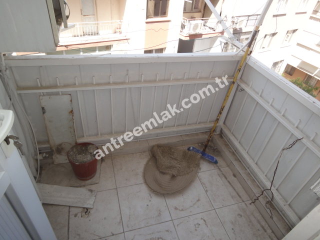 Antre Emlak'tan Satılık Bahçelievler'de 370 Sokakta  3+1 Doğalgazlı Bakımlı Daire