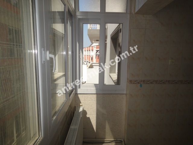 Antre Emlak'tan Satılık Bahçelievler'de 370 Sokakta  3+1 Doğalgazlı Bakımlı Daire