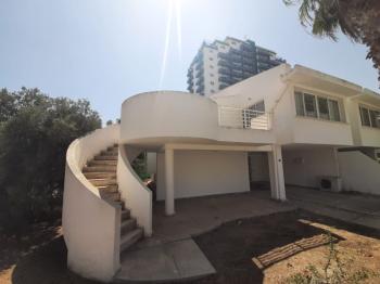  İskele – Doktorlar Sitesi 3+1 Eşyalı Kiralık Villa