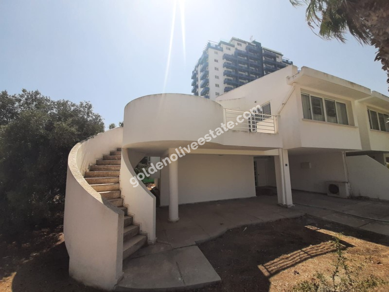  İskele – Doktorlar Sitesi 3+1 Eşyalı Kiralık Villa