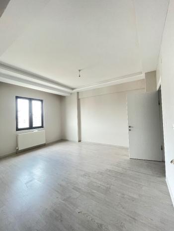 GÜVENAY – ÇORUM ÇEPNİ MAHALLESİ'NDE – AMERİKAN MUTFAKLI 4+1 SATILIK DAİRE
