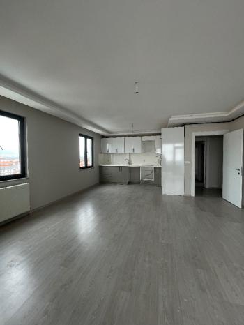 GÜVENAY – ÇORUM ÇEPNİ MAHALLESİ'NDE – AMERİKAN MUTFAKLI 4+1 SATILIK DAİRE