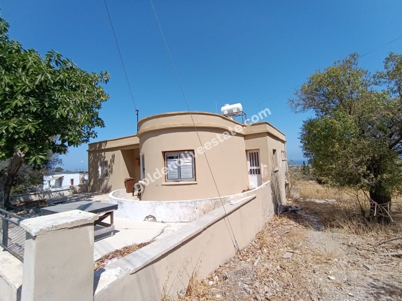 Karşıyaka / Girne – 2+1 Müstakil Ev Satılık