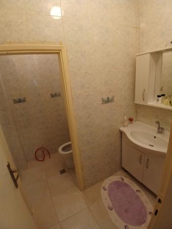 GÜVENAY - ÇORUM BAHÇELİEVLER MAH. MELİK GAZİ CAMİİ KARŞISI 3+1 BAKIMLI SATILIK DAİRE 