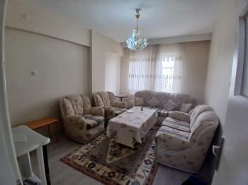 GÜVENAY - ÇORUM BAHÇELİEVLER MAH. MELİK GAZİ CAMİİ KARŞISI 3+1 BAKIMLI SATILIK DAİRE 