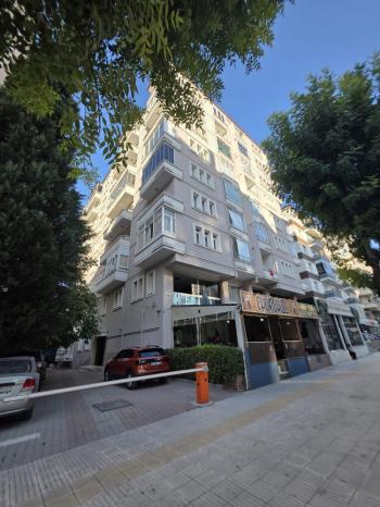 GÜVENAY - ÇORUM BAHABEY CADDESİNDE SATILIK 3+1LÜKS DAİRE