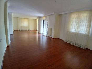 GÜVENAY - ÇORUM BİNEVLER ÇAVDAR SİTESİNDE SATILIK 5+1LÜKS VİLLA