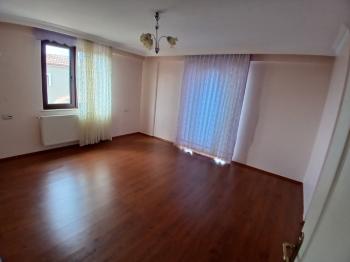 GÜVENAY - ÇORUM BİNEVLER ÇAVDAR SİTESİNDE SATILIK 5+1LÜKS VİLLA