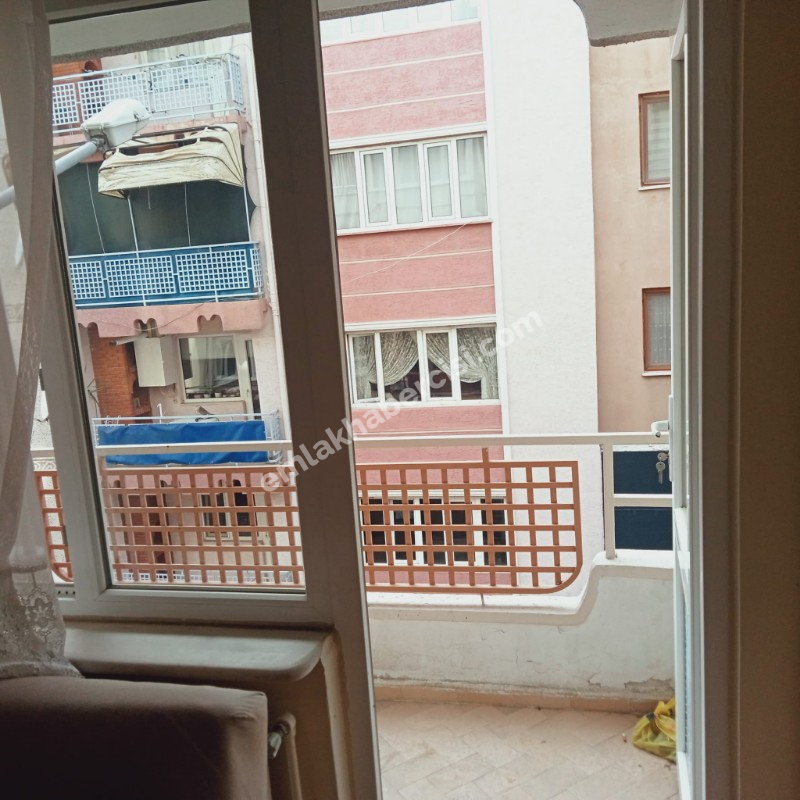 EMLAK HABERCİSİ 'NDEN MUDANYA HALİTPAŞA MERKEZİ NOKTADA ASANSÖRLÜ BİNADA SATILIK ARA KAT 3+1 DAİRE