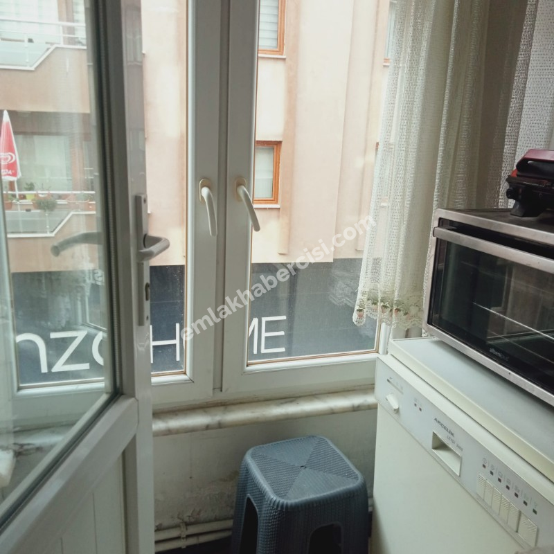 EMLAK HABERCİSİ 'NDEN MUDANYA HALİTPAŞA MERKEZİ NOKTADA ASANSÖRLÜ BİNADA SATILIK ARA KAT 3+1 DAİRE