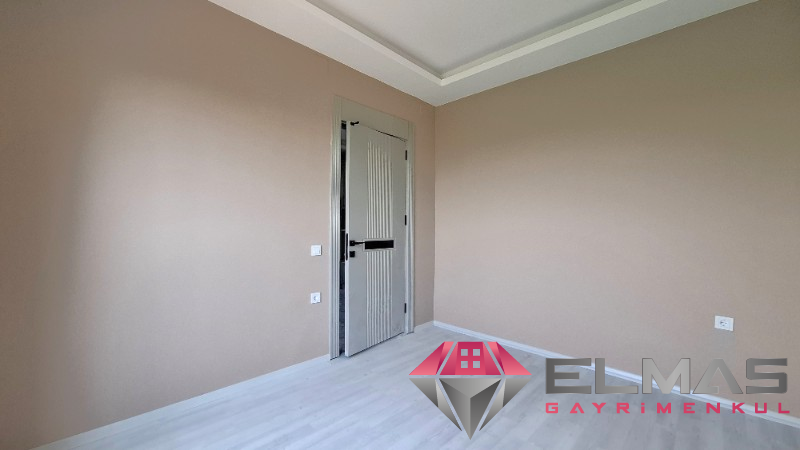 Elmas’tan Akdeniz Mah. Tek Blok Havuzlu Ara Kat 1+1