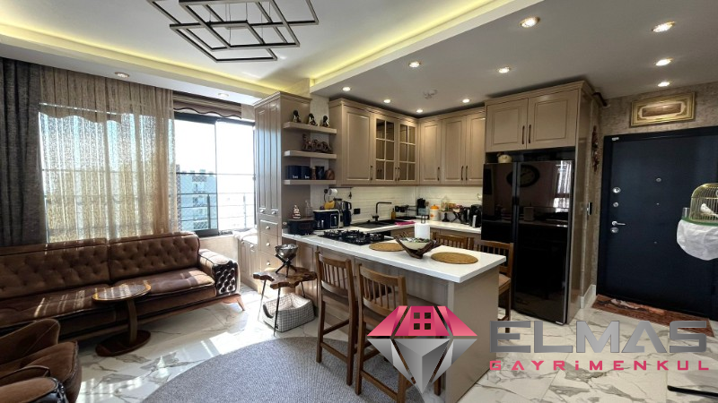 Elmas’tan Akdeniz Mah. Cepheleri Açık Havuzlu  2+1