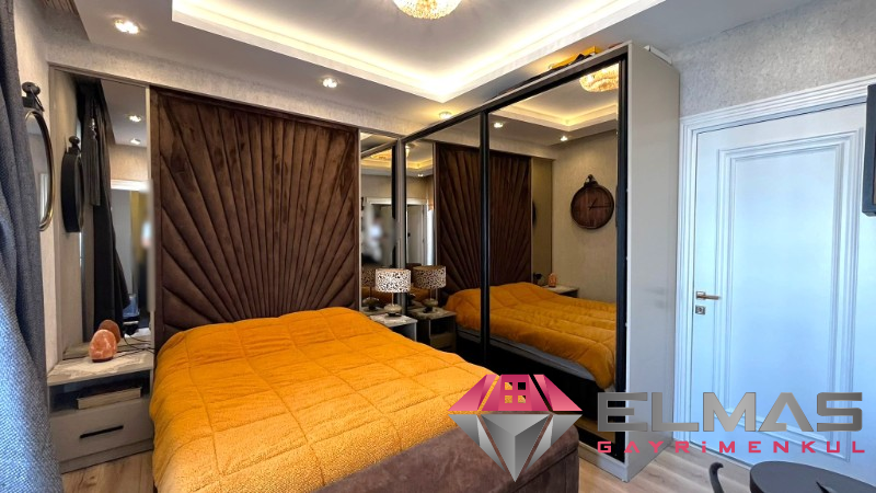 Elmas’tan Akdeniz Mah. Cepheleri Açık Havuzlu  2+1