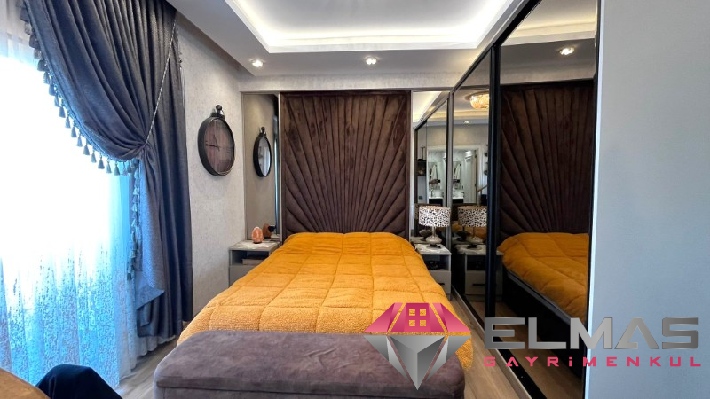 Elmas’tan Akdeniz Mah. Cepheleri Açık Havuzlu  2+1