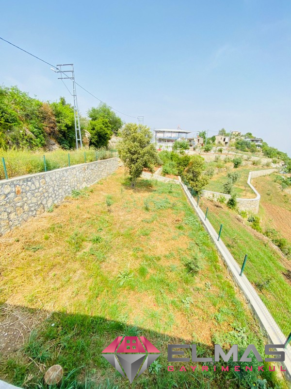 Elmas’tan Kerimler’de 473m2 Arsa İçerisinde 2 Katlı Müstakil