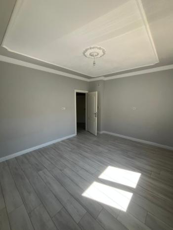 AFYON ÜÇOK EMLAKTAN KARŞIYAKA MAH KİRALIK 3+1 SIFIR AYARINDA LÜX DAİRE