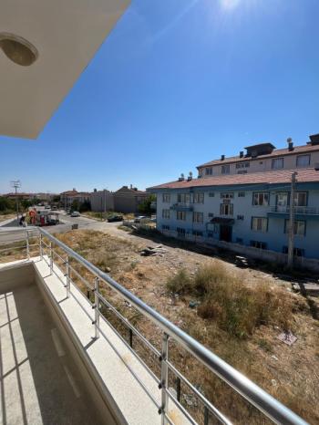 AFYON ÜÇOK EMLAKTAN KARŞIYAKA MAH KİRALIK 3+1 SIFIR AYARINDA LÜX DAİRE