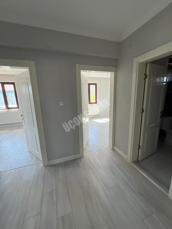 AFYON ÜÇOK EMLAKTAN KARŞIYAKA MAH KİRALIK 3+1 SIFIR AYARINDA LÜX DAİRE