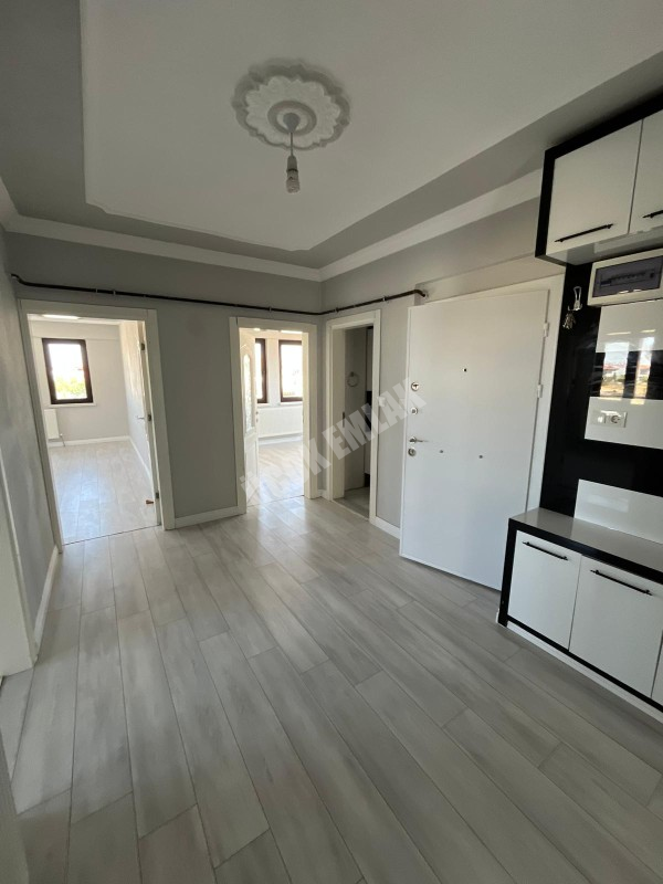 AFYON ÜÇOK EMLAKTAN KARŞIYAKA MAH KİRALIK 3+1 SIFIR AYARINDA LÜX DAİRE