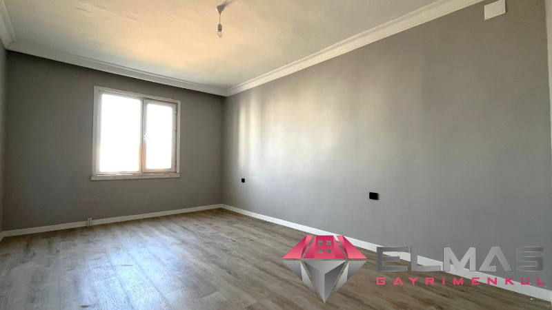 Elmas’tan 75.Yıl’da Deniz Manzaralı Havuzlu Emsalsiz Fiyat 2+1