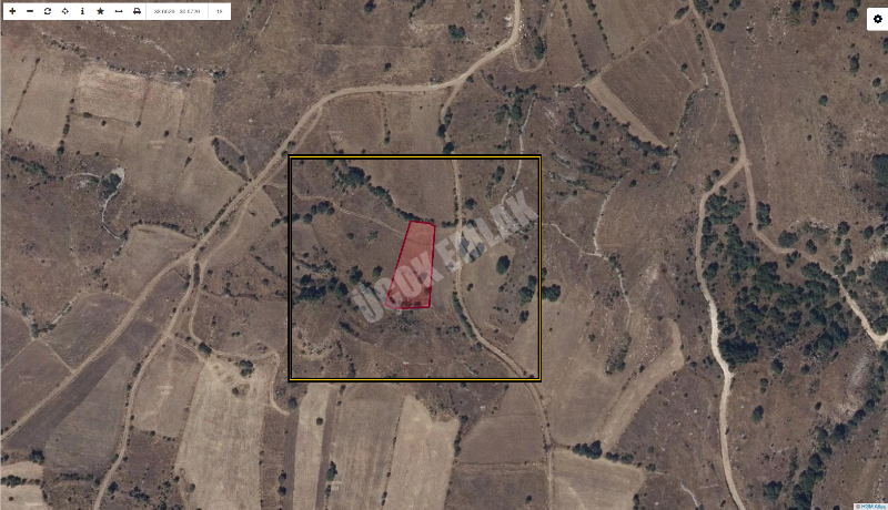 AFYON ÜÇOK EMLAKTAN SARIK DA SATILIK 2.055M² BÜYÜKLÜĞÜNDE TARLA