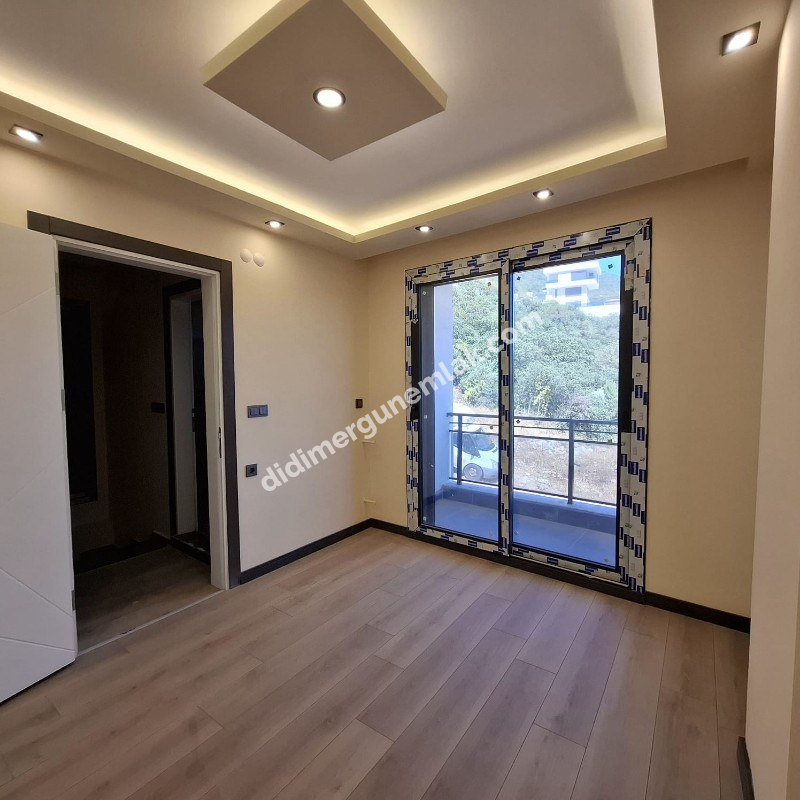 DİDİM AKBÜK’TE DENİZ MANZARALI HAVUZLU, KAPALI VE AÇIK OTOPARKLİ LÜKS 4+1 SATILIK MÜSTAKİL VİLLA 