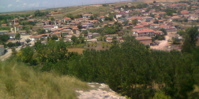 Edirne Uzunköprü Kavacık Köyü yürüme mesafesinde bulunan 340m2