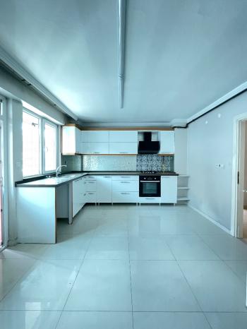 Güvenay - Çorum Yavruturna Mah.Bahabey Diş Hastane Arkası Satılık 3+1 Daire 