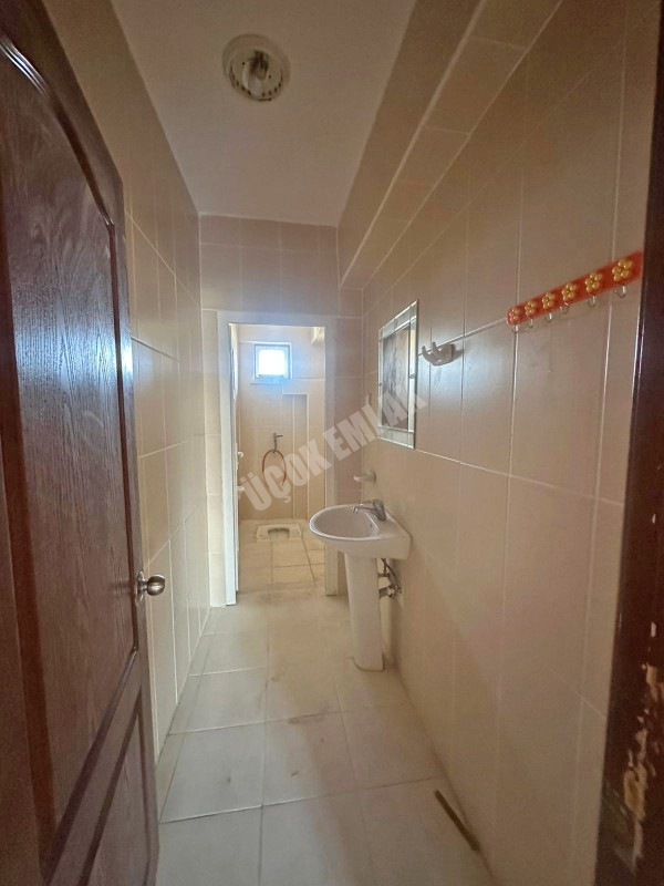 AFYON ÜÇOK EMLAKTAN ALİ İHSAN PAŞA MAH KİRALIK 3+1 TEMİZ BAKIMLI DAİRE