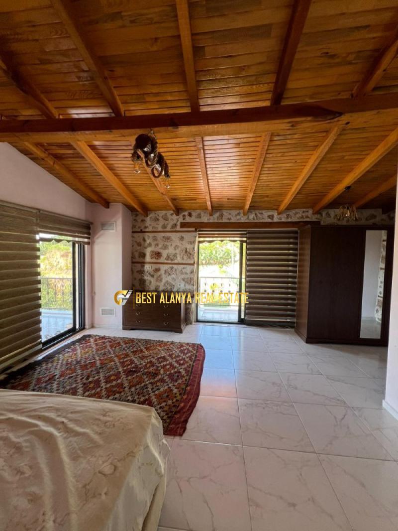 TAŞ VİLLA KARGICAK 4+1 MAYIS AYINA KADAR KİRALIK AYLIK 800 €