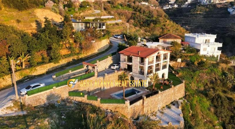 TAŞ VİLLA KARGICAK 4+1 MAYIS AYINA KADAR KİRALIK AYLIK 800 €