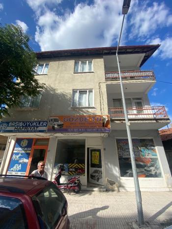 GÜVENAY - ÇORUM AKPINAR CADDESİNDE SATILIK DÜKKAN 