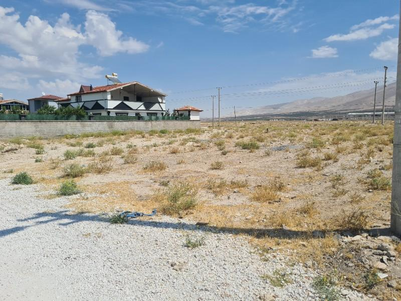 SAZLICA YUKARI MAH.  600 M2 SATILIK ARSA 