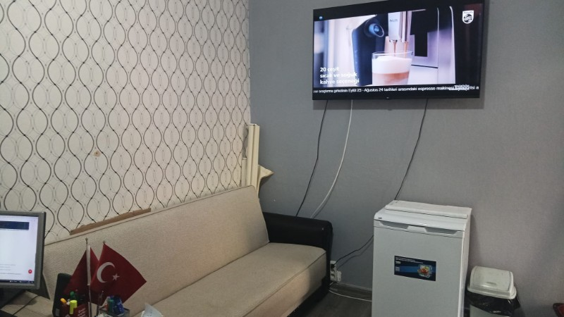 Çatalca merkezinde Devren Emlak eşyalı ofis kiralıktır.