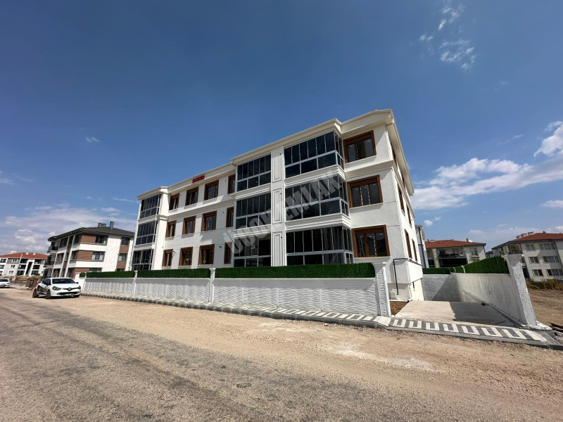 AFYON ÜÇOK EMLAKTAN KANLICA MAH SATILIK SIFIR 3+1 LÜX DAİRELER