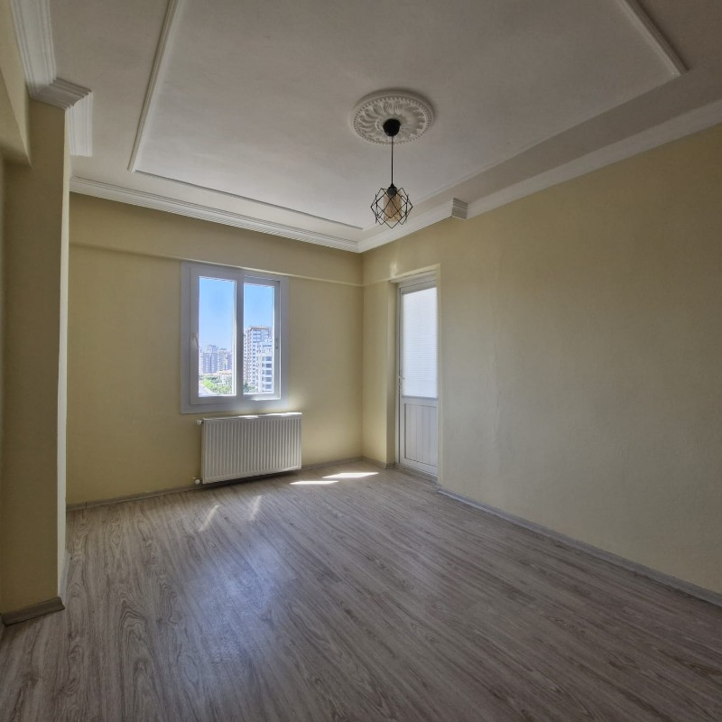 ASLAN'DAN MEZİTLİ YENİ BELEDİYE CİV. KOMBİLİ FULL YAPILI 3+1