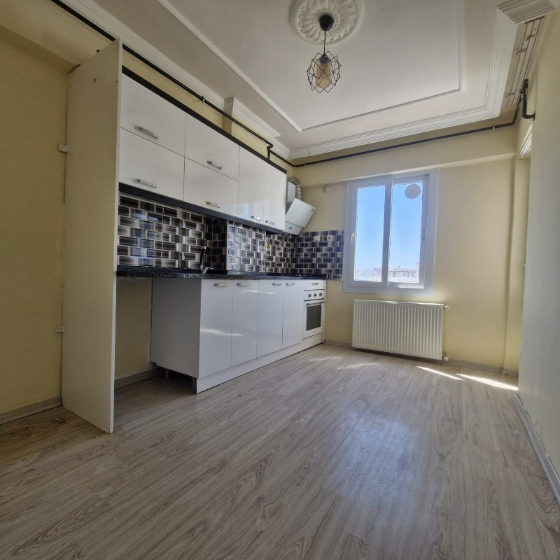 ASLAN'DAN MEZİTLİ YENİ BELEDİYE CİV. KOMBİLİ FULL YAPILI 3+1