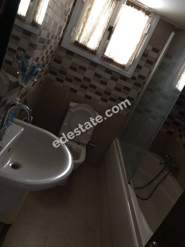 Girne Zeytinlik'de Full Eşyalı 3+1 Kiralık Villa